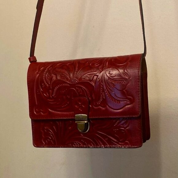 Patricia Nash Laurentina Red Leather Crossbody Bag - Picture 1 of 4